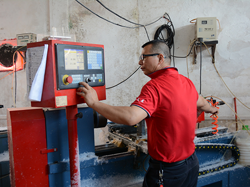 工廠(chǎng)設(shè)備